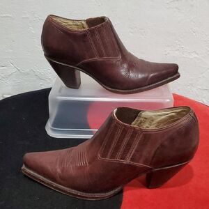 Charlie Horse Elegant Brown Leather Ankle Boots Size 6